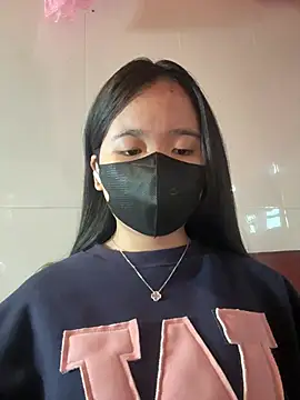 Snapshot of Gwen879 chatting on 01/15/26, 02:48 Gwen879 online show from 01/15/26, 02:48