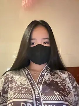 Gwen879 online show from 03/19/26, 09:37