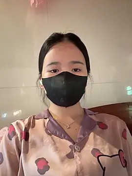 Gwen879 online show from 04/06/26, 04:46