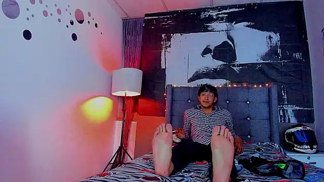 Snapshot of bruno_do_santos chatting on 02/04/26, 04:51 bruno do santos online show from 02/04/26, 04:51