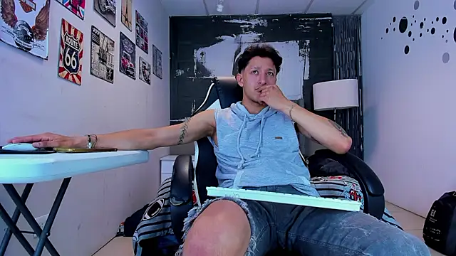 Snapshot of bruno_do_santos chatting on 02/17/26, 01:47 bruno do santos online show from 02/17/26, 01:47