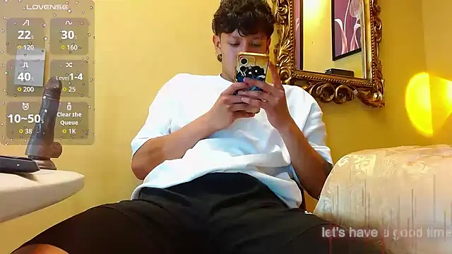 Snapshot of bruno_do_santos chatting on 02/24/26, 06:03 bruno do santos online show from 02/24/26, 06:03