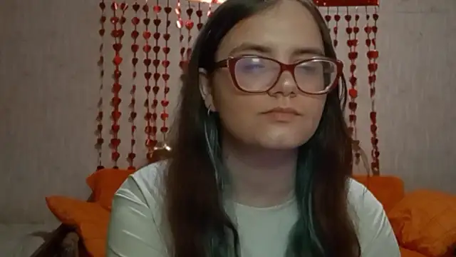 Snapshot of Miyabeee chatting on 02/13/26, 05:13 Miyabeee online show from 02/13/26, 05:13