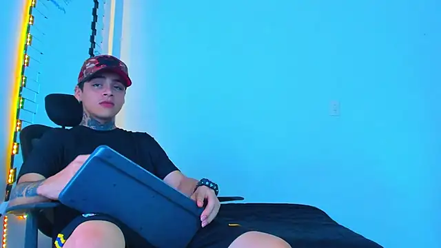 Thomas-Wil online show from 02/27/26, 09:58