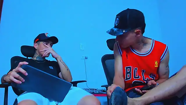 Thomas-Wil online show from 03/20/26, 02:34