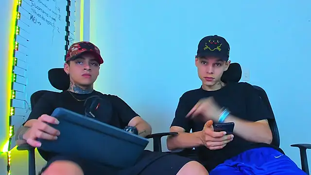 Thomas-Wil online show from 02/11/26, 01:16