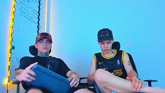 Thomas-Wil online show from 02/06/26, 02:07