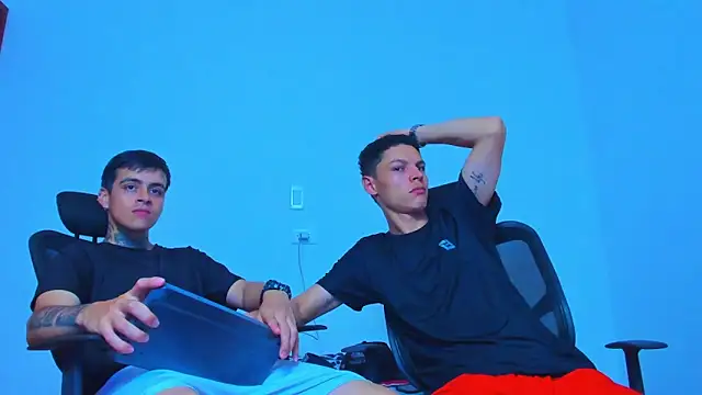 Thomas-Wil online show from 04/05/26, 01:34