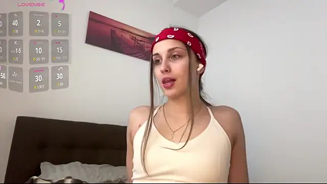 EvaRenard online show from 04/18/26, 07:58