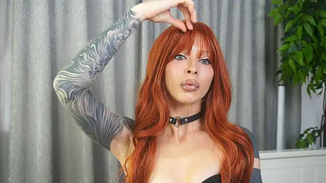 Snapshot of LanaReals chatting on 02/22/26, 07:55 LanaReals online show from 02/22/26, 07:55