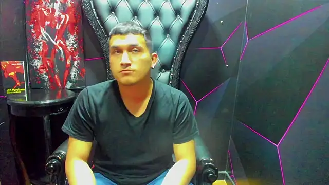 Lucca Moretti online show from 01/08/26, 03:40