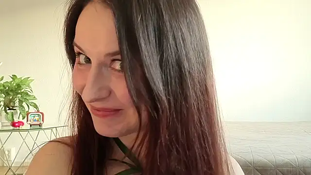 Snapshot of Satin_Sin chatting on 05/23/26, 06:18 Satin Sin online show from 05/23/26, 06:18