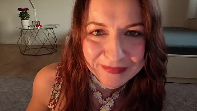 Snapshot of Satin_Sin chatting on 05/09/26, 06:33 Satin Sin online show from 05/09/26, 06:33