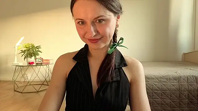 Snapshot of Satin_Sin chatting on 05/24/26, 06:52 Satin Sin online show from 05/24/26, 06:52