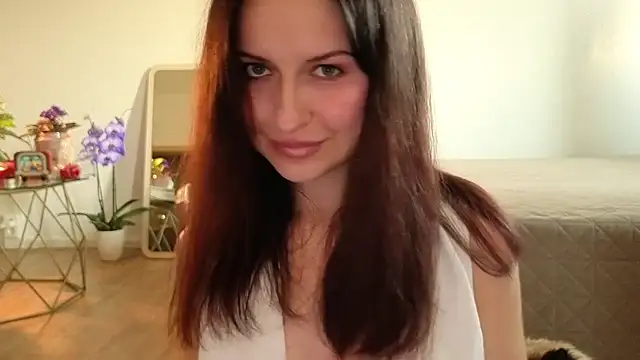 Snapshot of Satin_Sin chatting on 06/20/26, 06:24 Satin Sin online show from 06/20/26, 06:24