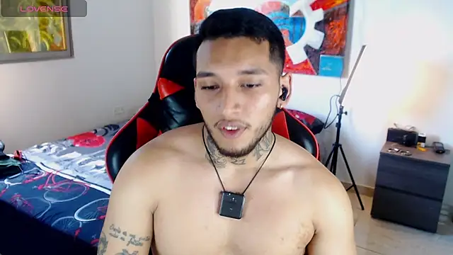 EvanVelvet online show from 02/25/26, 09:36