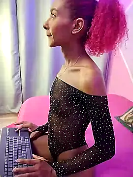 isaabellaa   online show from 02/07/26, 01:30