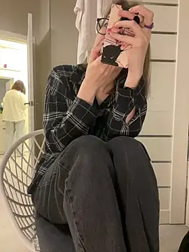 Persephone Kore online show from 01/11/26, 05:31