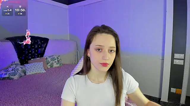 Snapshot of CumelyClovers chatting on 02/08/26, 06:00 CumelyClovers online show from 02/08/26, 06:00