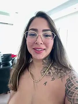 maferalvarexxx online show from 06/04/26, 04:00