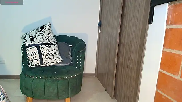 thalianapraadaa  online show from 02/24/26, 08:21