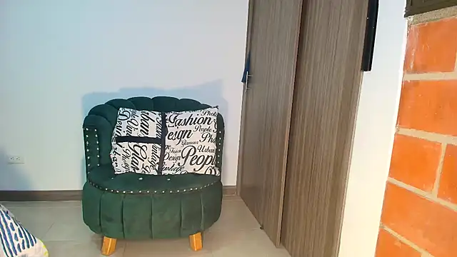 thalianapraadaa  online show from 02/26/26, 12:10