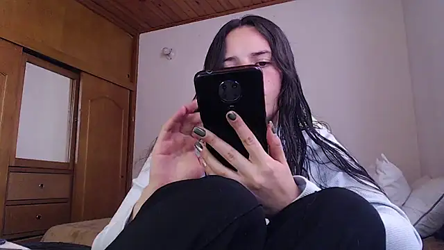 Shanel Lozano online show from 03/10/26, 08:46