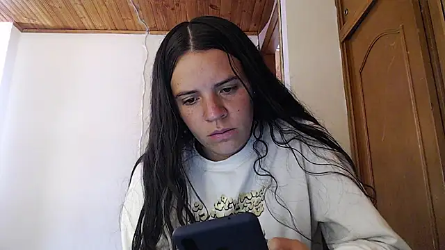 Shanel Lozano online show from 04/24/26, 06:10