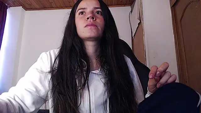 Shanel Lozano online show from 04/22/26, 10:16