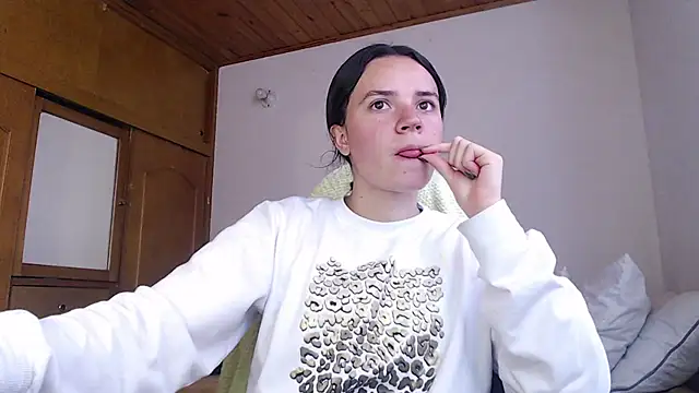 Shanel Lozano online show from 03/09/26, 07:28