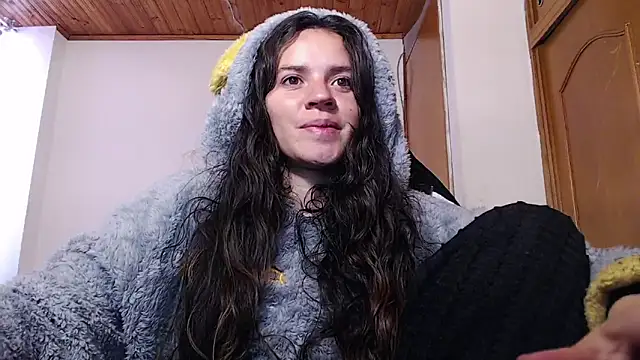 Shanel Lozano online show from 02/01/26, 09:13