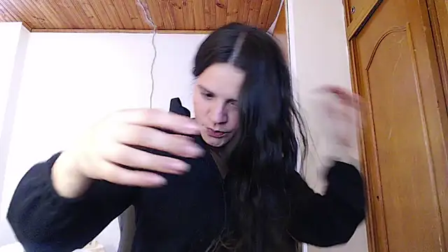 Shanel Lozano online show from 05/07/26, 06:11