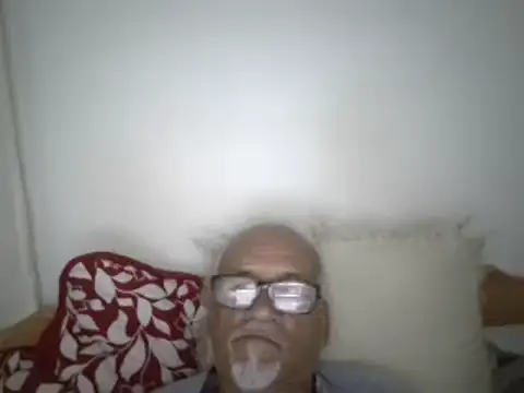 Snapshot of Patyman chatting on 05/01/26, 11:43 Patyman online show from 05/01/26, 11:43