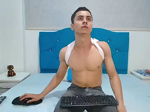 LeoMonnroe online show from 01/17/26, 02:20