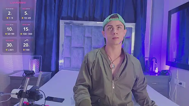 LeoMonnroe online show from 04/07/26, 07:26