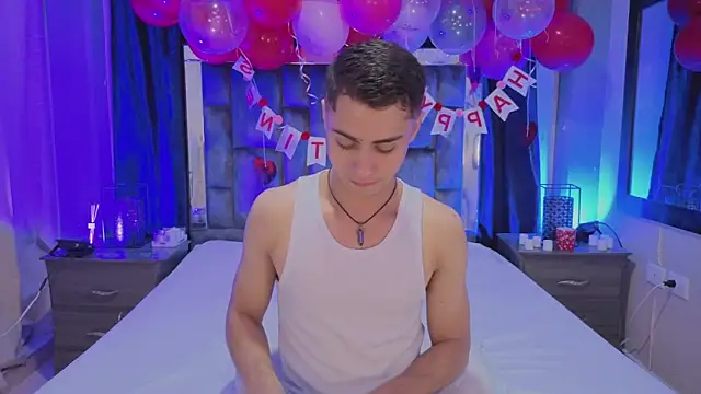 LeoMonnroe online show from 02/15/26, 05:23