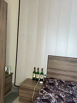 HotNeha08 online show from 04/18/26, 08:27