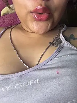 HotNeha08 online show from 04/05/26, 03:51