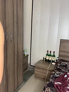 HotNeha08 online show from 04/19/26, 04:52