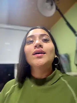 Snapshot of Veronica_Wins_ chatting on 06/18/26, 01:15 Veronica Wins online show from 06/18/26, 01:15
