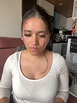 Veronica Wins  online show from 04/13/26, 08:35