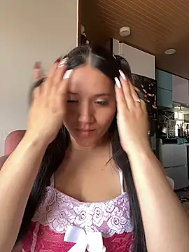 Veronica Wins  online show from 03/23/26, 05:57