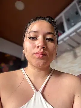 Veronica Wins  online show from 06/05/26, 01:50