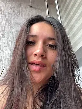 Veronica Wins  online show from 04/24/26, 03:36