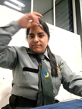 Isabel 3 online show from 04/13/26, 12:14