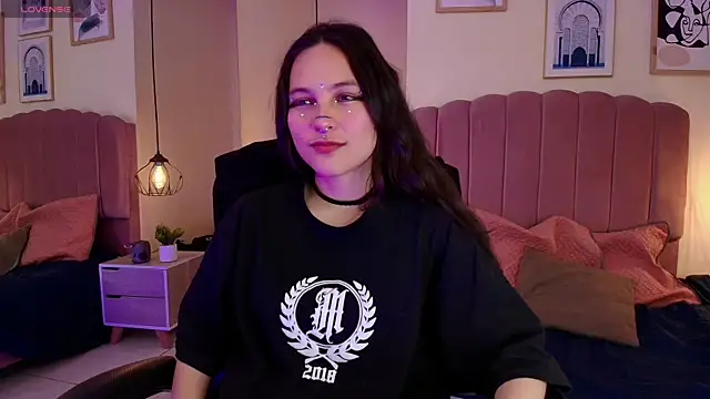 Hanabie  online show from 01/15/26, 03:21