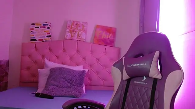 London Rivers19 online show from 02/20/26, 02:52