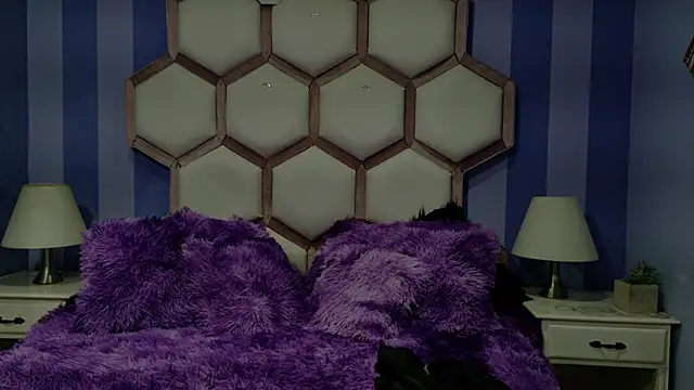 yvi taylor online show from 04/13/26, 12:31