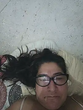 PatriciaGrajales online show from 06/28/26, 03:51