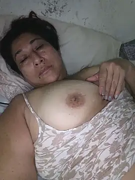 PatriciaGrajales online show from 03/05/26, 01:24